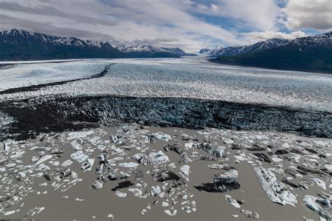 6 Alaskan glaciers to hike while you still can