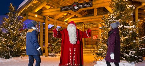 On-the-Arctic-Circle-line-in-Santa-Claus-Village-Rovaniemi (2) - Lapland Welcome in Finland