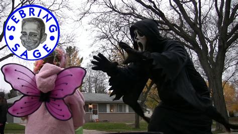 Scaring Kids on Halloween! - YouTube