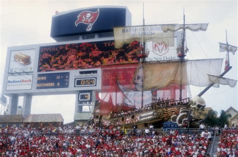 The 12 Oldest NFL Stadiums Have Endless History - FanBuzz