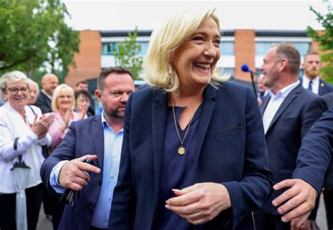 French election emboldens far-right candidate Marine Le Pen, undercuts Macron | PBS News