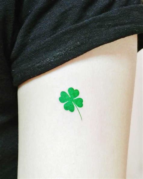 Four-leaf clover by tattooist Cozy - Tattoogrid.net