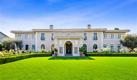 Luxury Living: Take a Virtual Tour of a Los Angeles Mansion - The ...