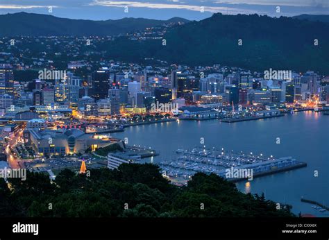 Wellington harbour hi-res stock photography and images - Alamy