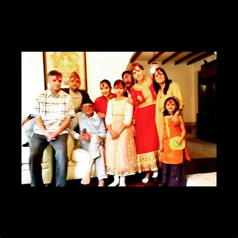 Manisha Koirala celebrates Dusshera with her family in Nepal, Check out ...