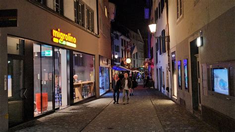 Switzerland night walk: "Nightlife" in Zurich's Old Town (Oct 23, 2023 - 4K UHD) - YouTube