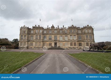 View of Longleat House editorial stock image. Image of country - 148003044