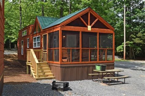 Yogi Bear's Jellystone Park Cabins | Accommodations: Cabin