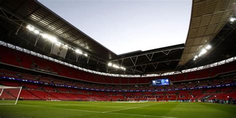 The 10 Largest Premier League Stadiums | Sporcle Blog