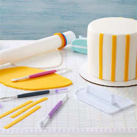 Fondant Tool Set, 3-Piece - Wilton