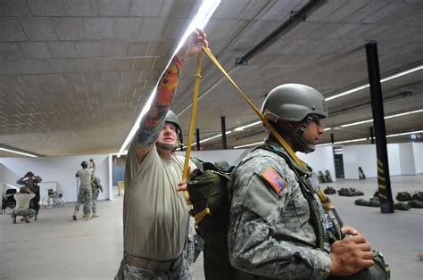 5th Quartermaster Detachment hosts jumpmaster training team - a photo on Flickriver