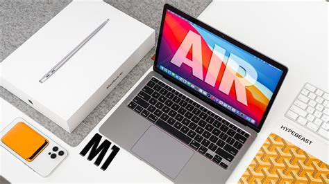 Macbook Air M1 UNBOXING and REVIEW - 2020 - YouTube