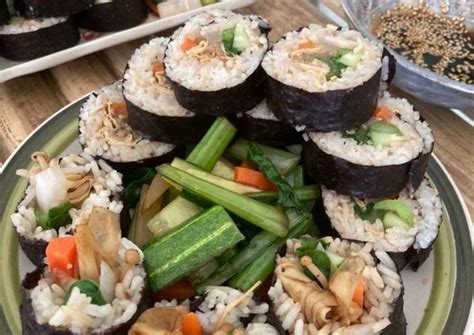 Cách Làm Món Cơm cuộn chay - Kimbap chay của Quỳnh Nga Trần - Cookpad