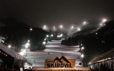 Mt Hood Ski Bowl – Largest Night Ski Resort in North America