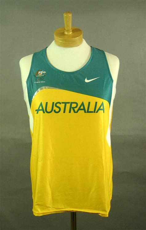 Athletics singlet, 2004 Australian Olympic Games team uniform - Australian Sports Museum