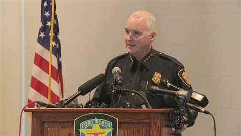 Fort Worth police chief tests positive for COVID-19