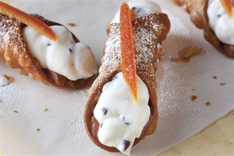 Cannoli Siciliani Recipe | Bakepedia