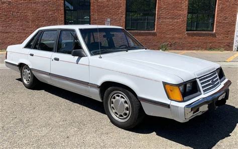 Five-Speed 5.0! 1985 Ford LTD LX | Barn Finds