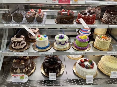 Publix Bakery: The Best Cakes, Breads, and Cookies To Buy