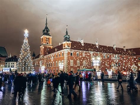 A Guide To Warsaw's Christmas Markets - Living With The Wolf