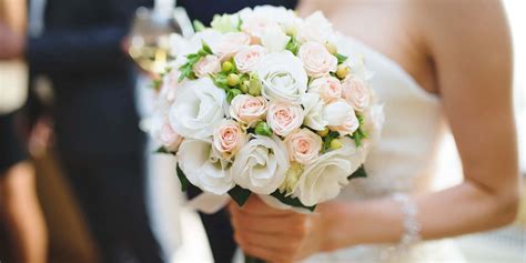 Wedding Flowers - Queensland Brides