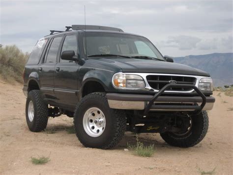 Ford Explorer Lifted | Off-Road Vehicles