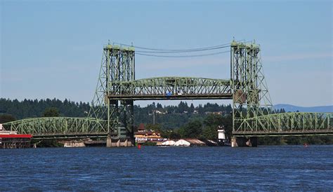 Columbia River Interstate Bridge :: Museum Finder, Guide, Ra | Radiomuseum.org