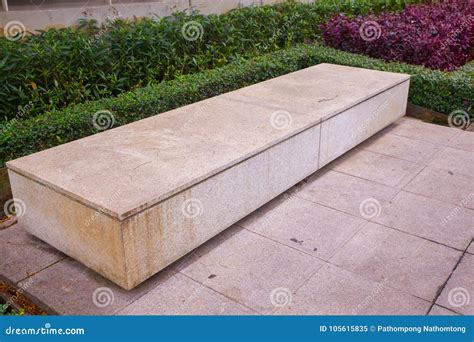 Modern Concrete Bench in the Garden Stock Image - Image of gardening, design: 105615835