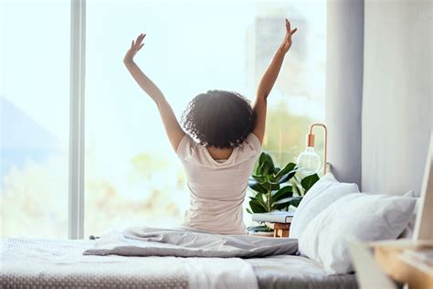 How to Wake Up Feeling More Refreshed and Recharged, According to ...