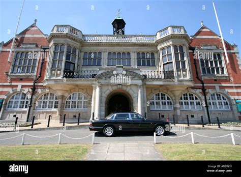 london borough of barnet council offices main entrance hendon england ...