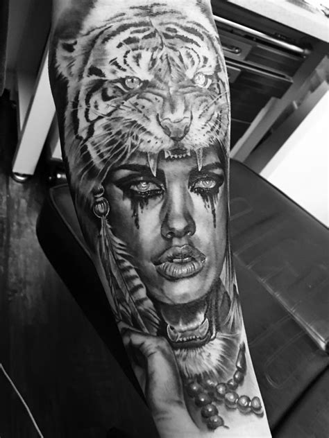 Share 59+ feminine female warrior tattoo best - in.cdgdbentre