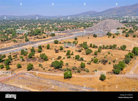 Pyramids along the Avenue of the Dead, Teotihuacan, Mexico Stock Photo ...