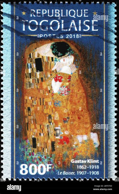Gustav klimt kiss hi-res stock photography and images - Alamy