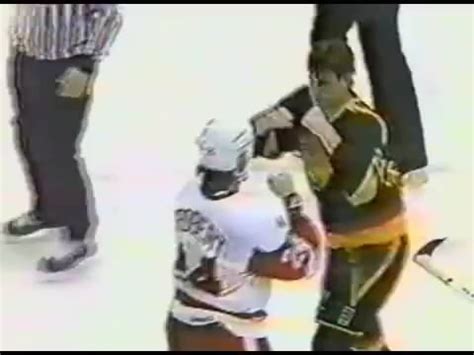 OTDIH Craig Coxe 🆚 Bob Probert • 1987 : r/HockeyFights