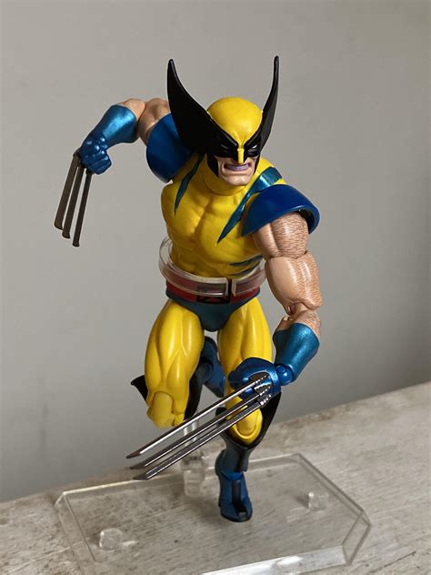 MAFEX Wolverine is X-cellent : r/ActionFigures