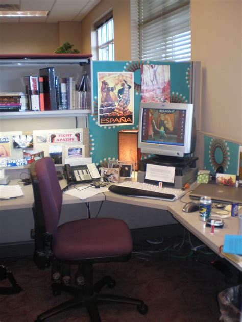 40 Cubicle Decor Ideas to Make Your Office Style Work as Hard as You Do