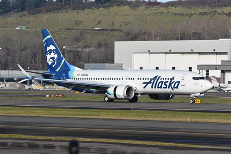 Alaska Airlines Boeing 737-8 MAX - oneworld virtual