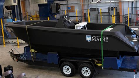 University of Maine Creates World's Largest 3D Printed Boat - 3D Printing