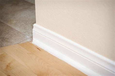 How to Install Baseboard Molding on Uneven Floor