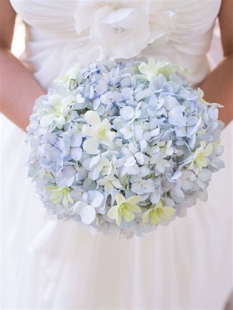 Soft Purple Hydrangea Wedding Bouquet designcorral.com #bouquet #wedding #hydrangea | Hydrangea ...