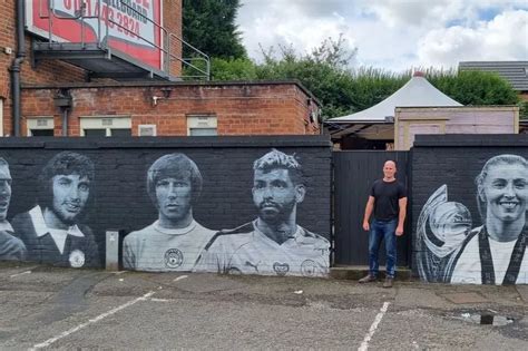 Stunning mural of football legends for Man City and Man United leaves landlady 'blown away ...