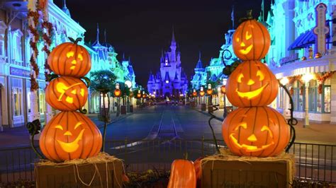 Dates announced for Mickey's Not-So-Scary Halloween Party and Very Merry Christmas Party 2017 at ...