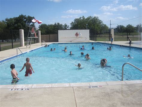 File:Junction, TX, swimming pool IMG 4344.JPG - Wikipedia