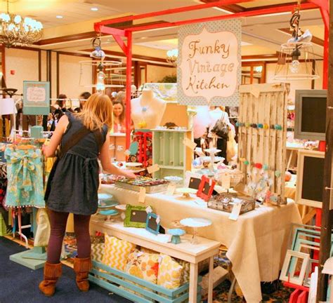 April Kennedy...My Life + My Style: To Market! To Market! | Craft show displays, Craft booth ...