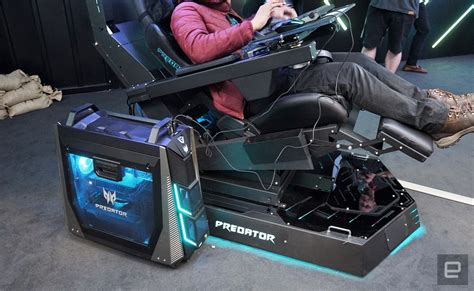 Crazy Acer Predator Thronos Gaming Chair Has a Triple Monitor Setup and ...