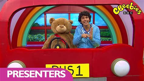 CBeebies: The Wheels on the Bus - British Sign Language BSL - YouTube