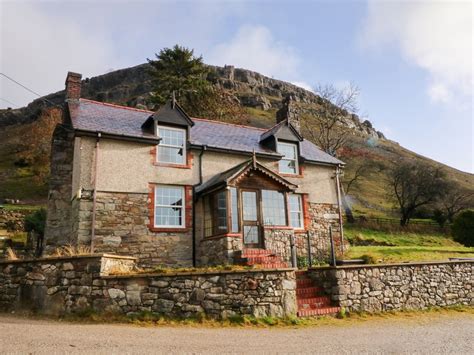 Sykes Holiday Cottages in Snowdonia | Accommodation in Snowdonia, Cottages in Snowdonia, Self ...