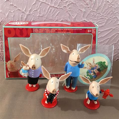 Olivia The Pig Family Box Set 2" To 4" Action Play Figures Decal Boy ...