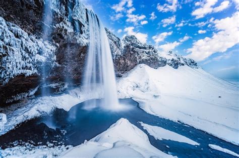 Premium Photo | Iceland seljalandsfoss waterfall winter in iceland ...