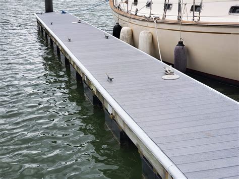 Buying Dock Bumpers: Consider These 4 Tips | Dock Boxes Unlimited, Inc.